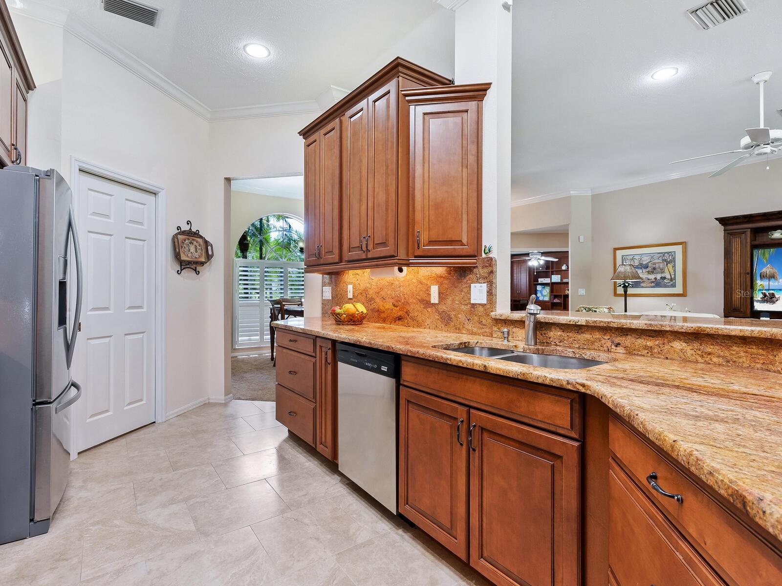 Image 17 of 68 For 6311 Turners Gap Road