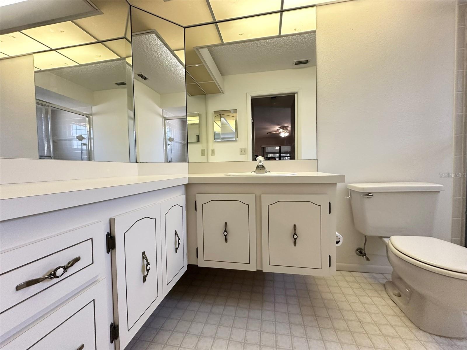 Image 22 of 43 For 7328 Flyway Drive