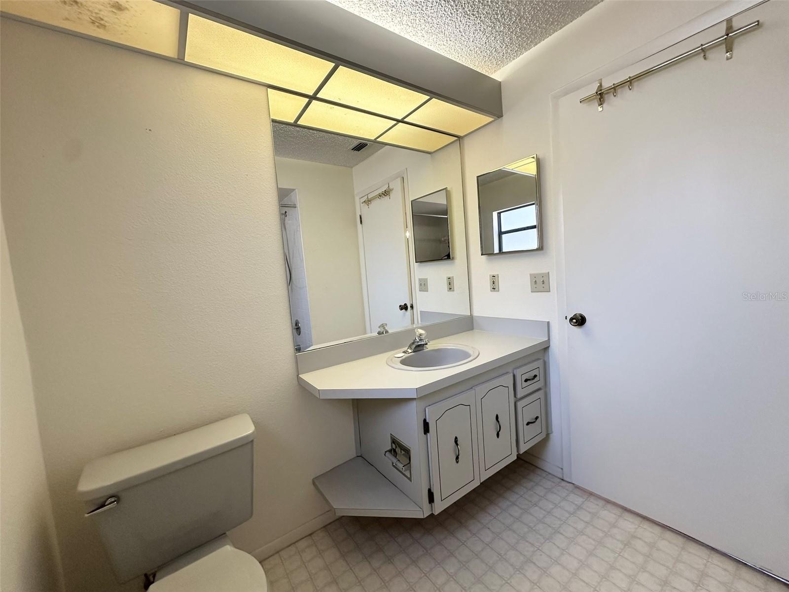 Image 30 of 43 For 7328 Flyway Drive