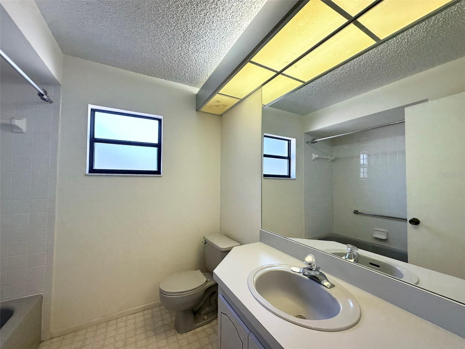 Image 31 of 43 For 7328 Flyway Drive