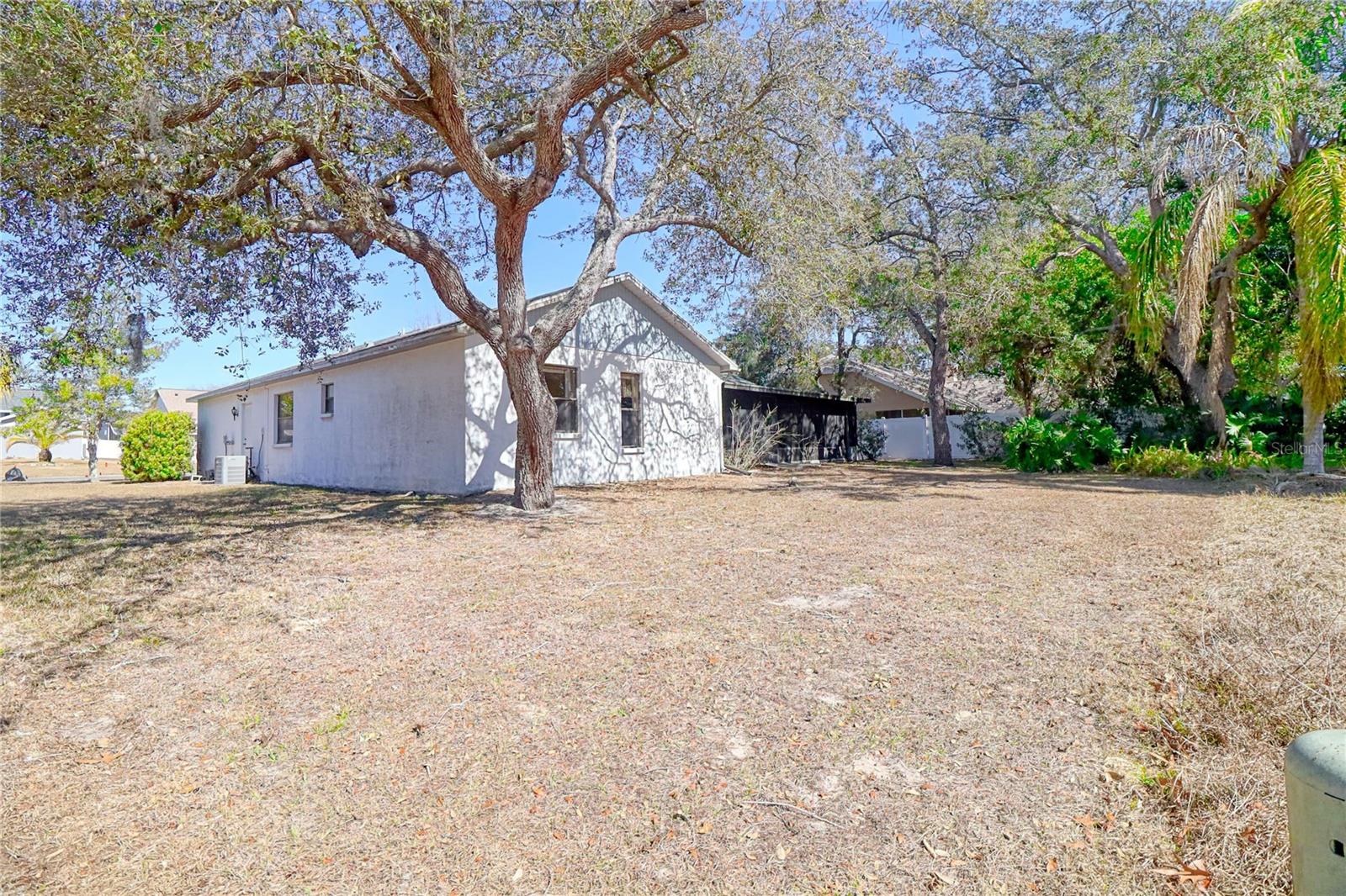 Image 42 of 43 For 7328 Flyway Drive