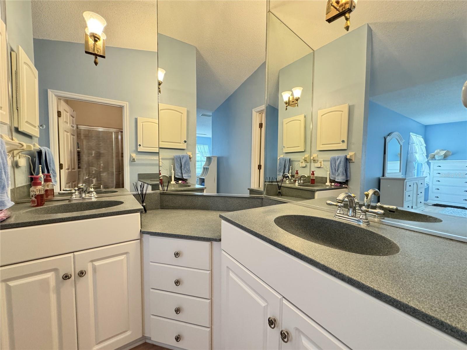 Image 11 of 40 For 1304 Perico Point Circle