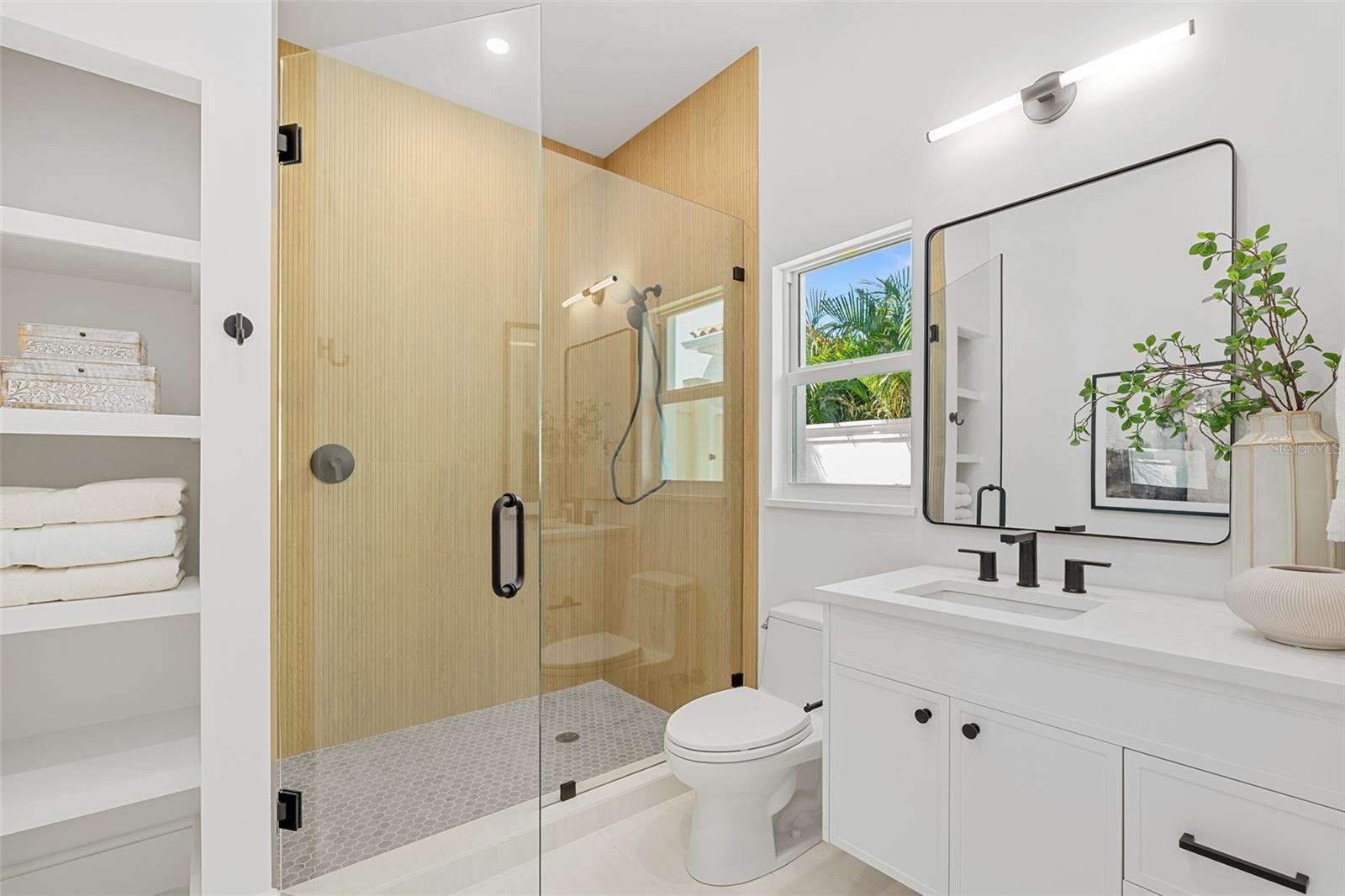 Image 24 of 39 For 1834 Bougainvillea Street