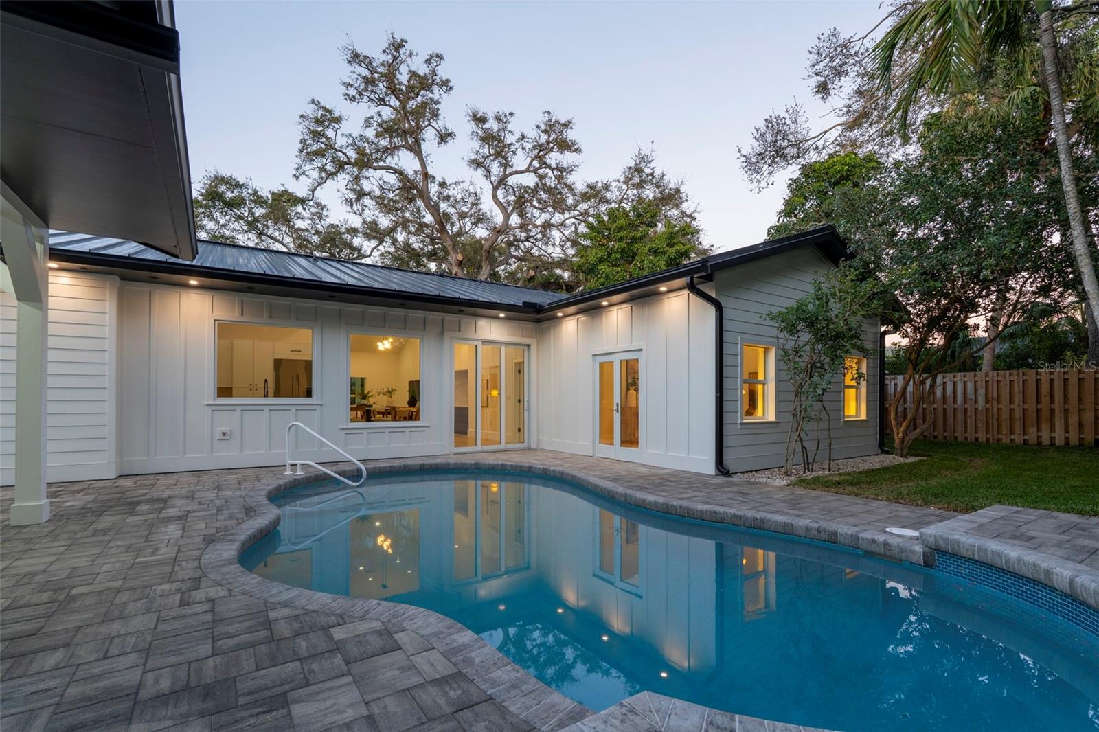 Image 29 of 39 For 1834 Bougainvillea Street