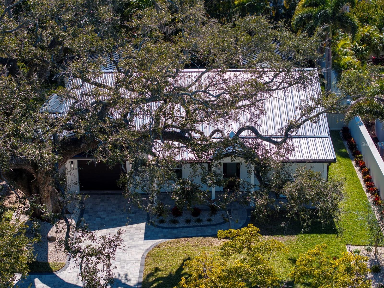 Image 36 of 39 For 1834 Bougainvillea Street