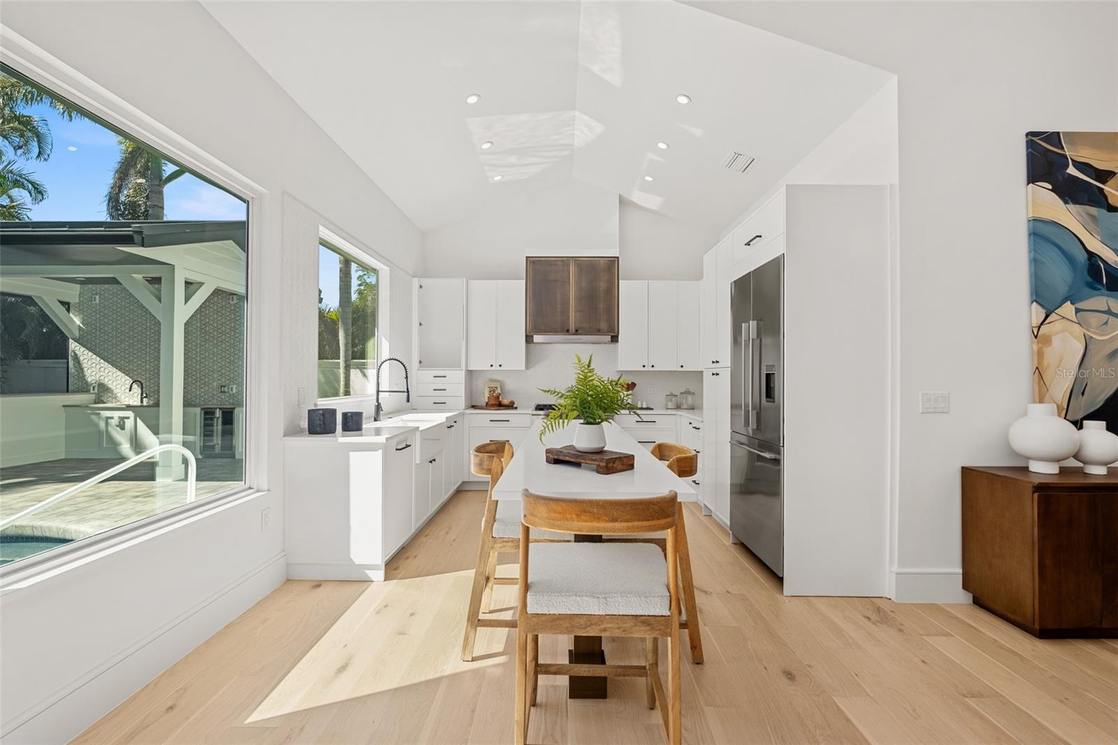 Image 6 of 39 For 1834 Bougainvillea Street