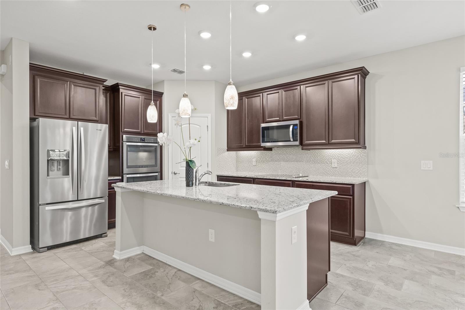 Image 13 of 49 For 12556 Ryegrass Loop