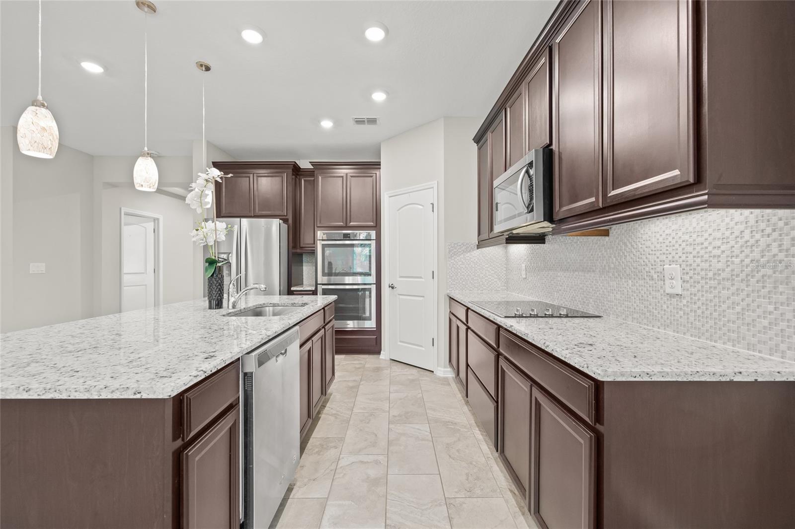 Image 14 of 49 For 12556 Ryegrass Loop