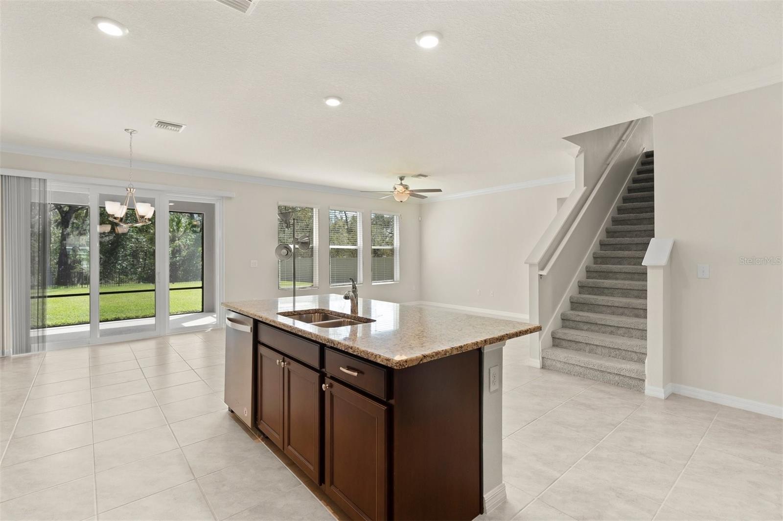 Image 11 of 48 For 2927 Greenleaf Terrace