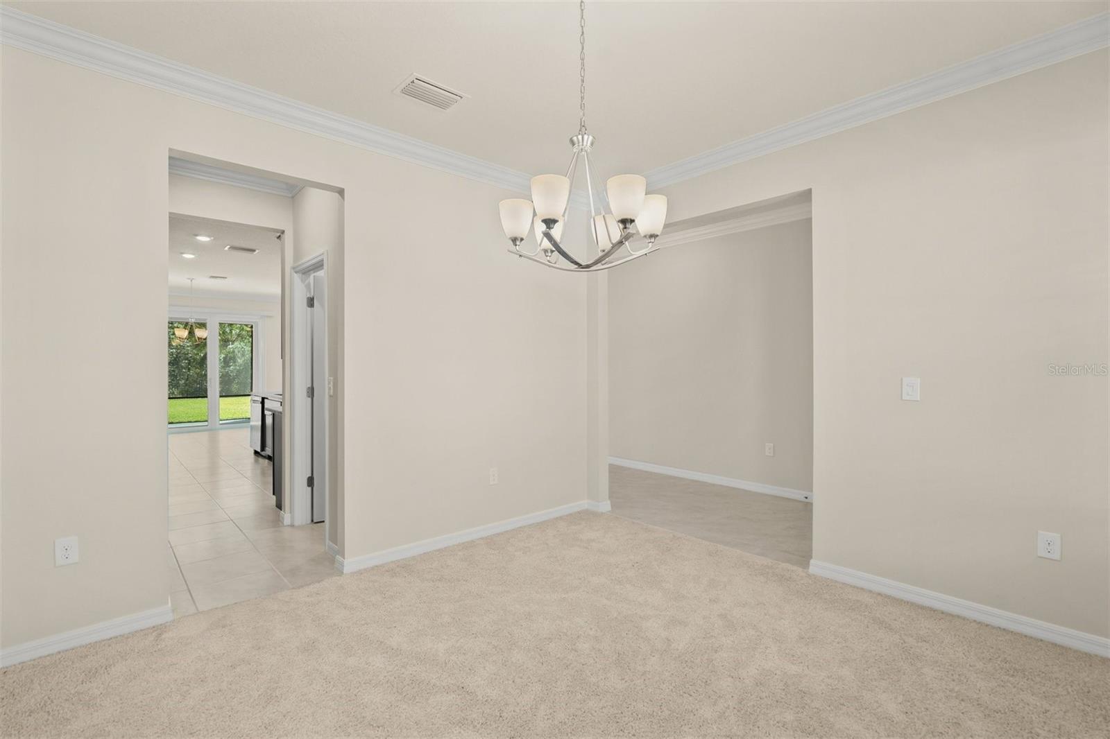 Image 4 of 48 For 2927 Greenleaf Terrace