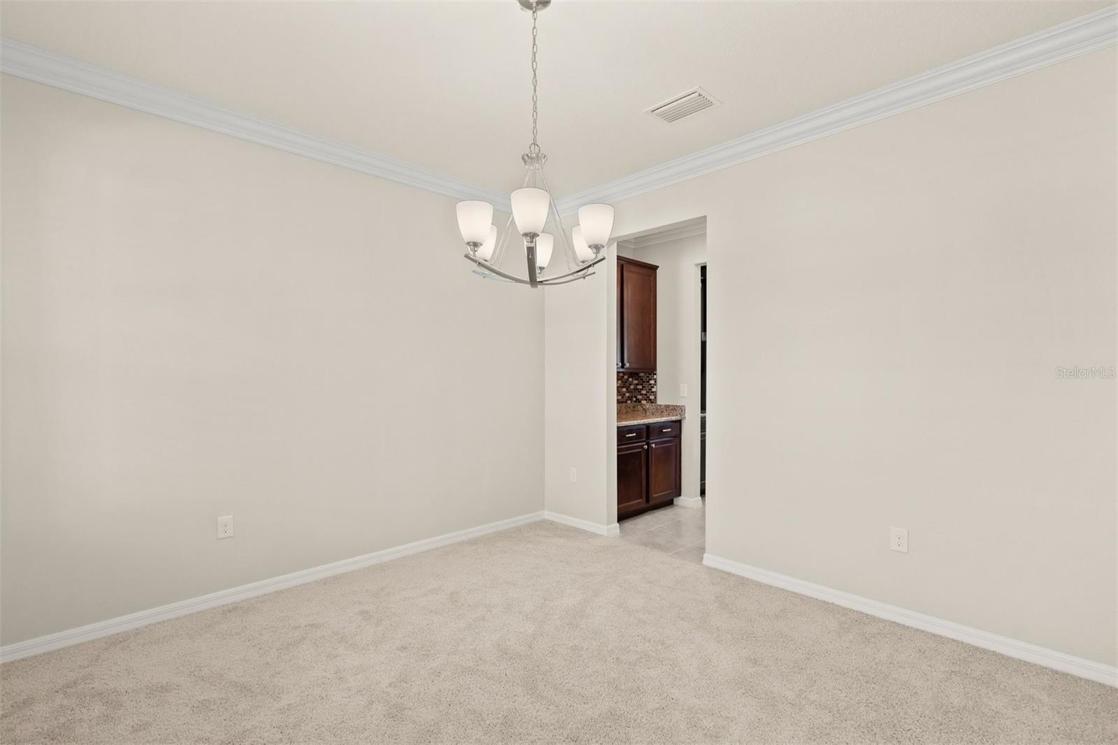 Image 6 of 48 For 2927 Greenleaf Terrace