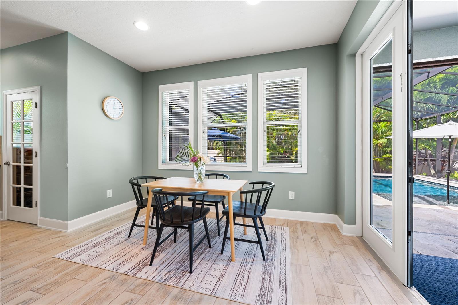 Image 27 of 93 For 7500 Aguila Drive