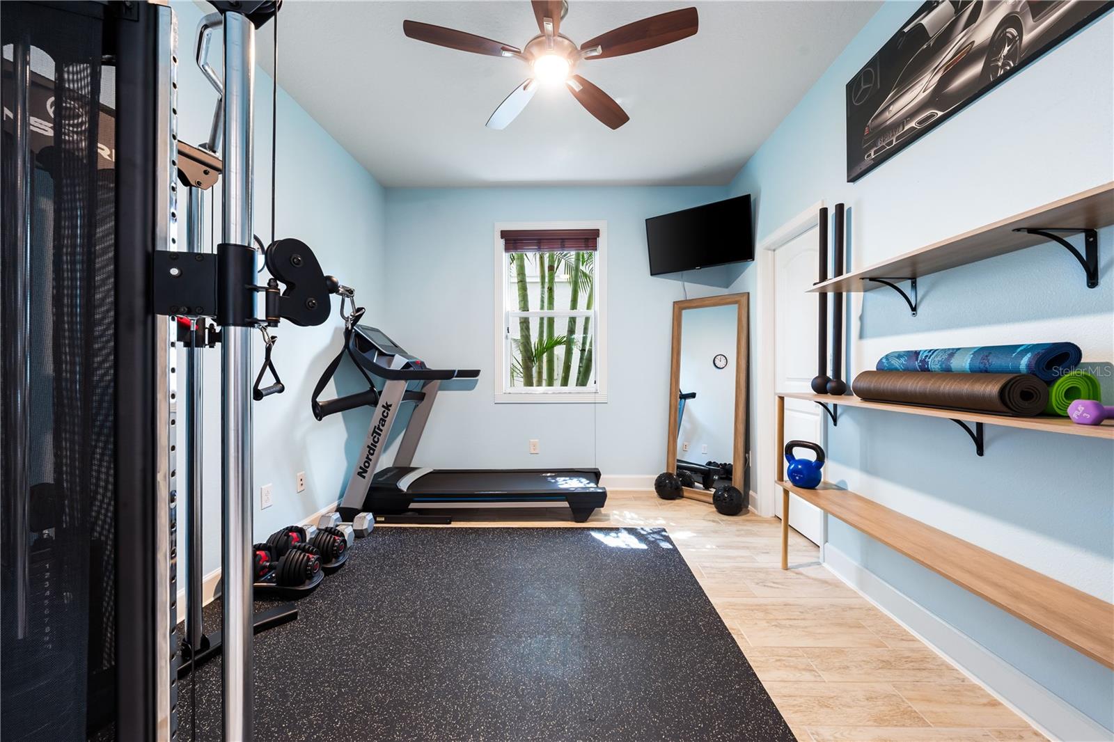 Image 31 of 93 For 7500 Aguila Drive