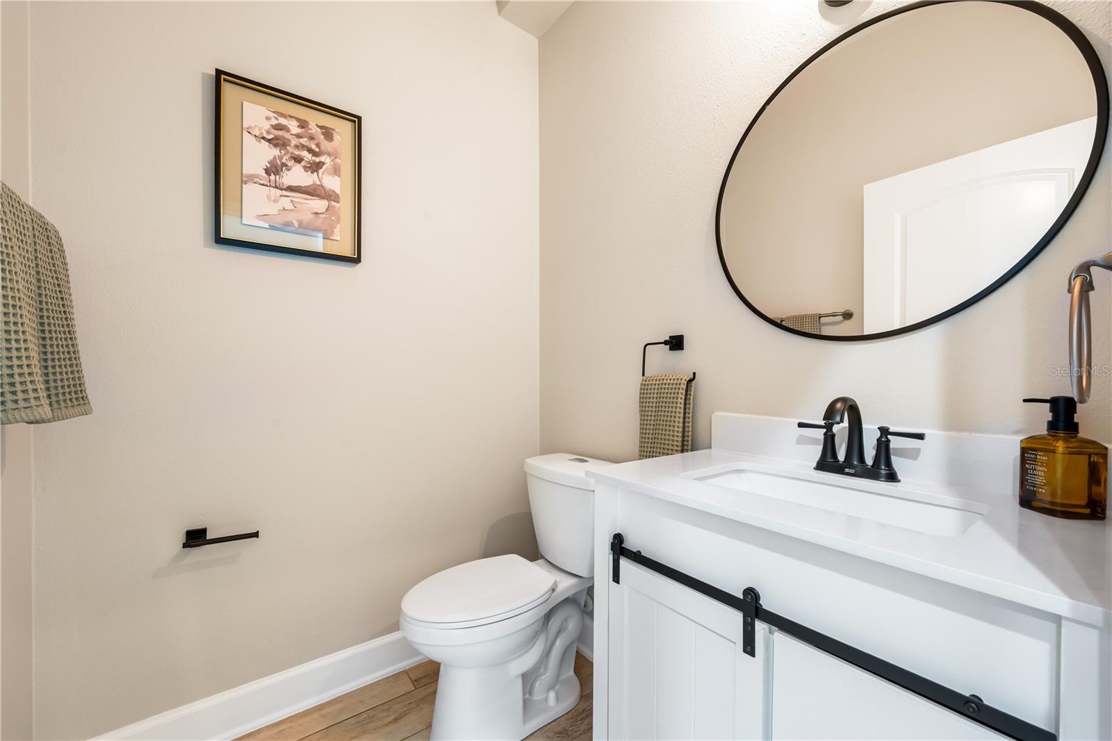 Image 33 of 93 For 7500 Aguila Drive