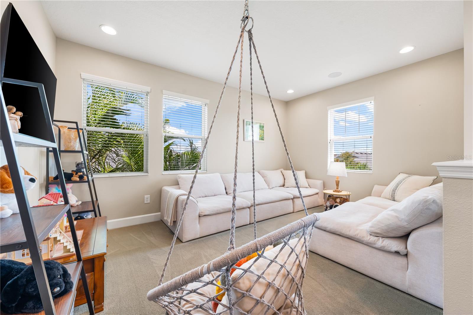 Image 36 of 93 For 7500 Aguila Drive