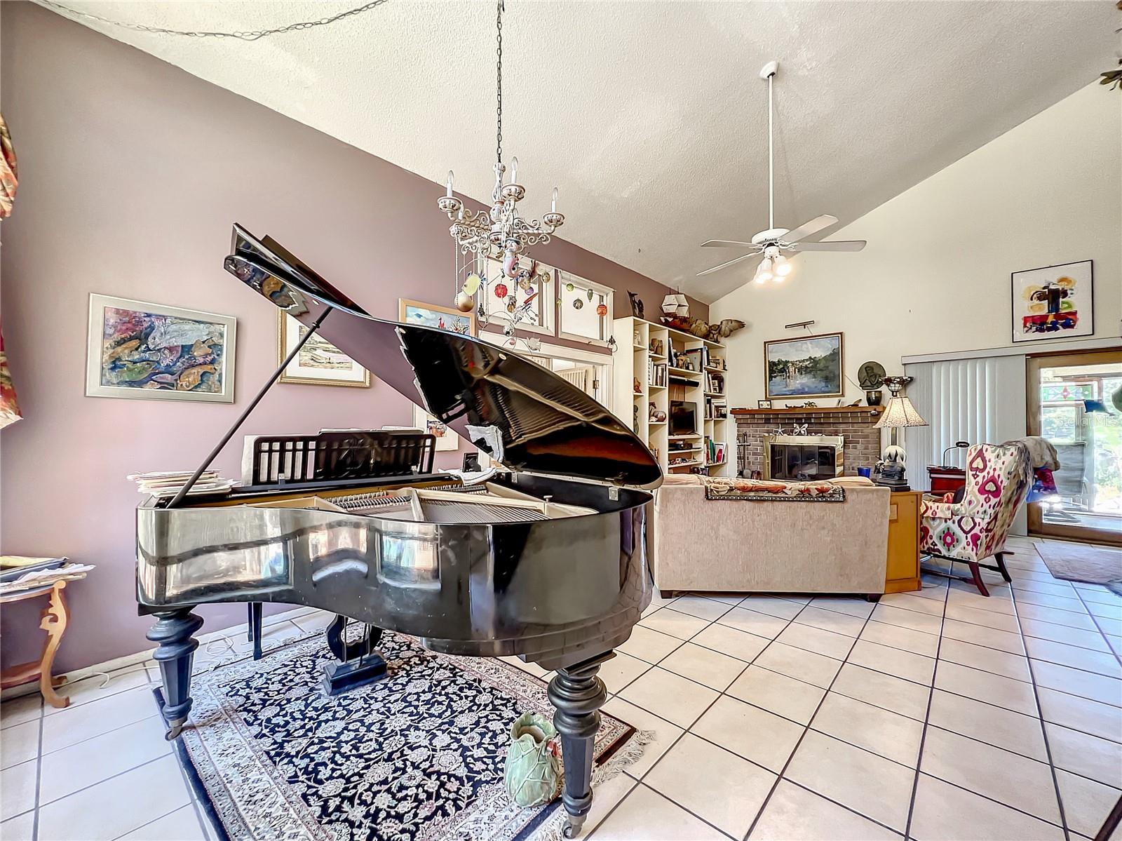 Image 21 of 54 For 3117 Jamaica Street