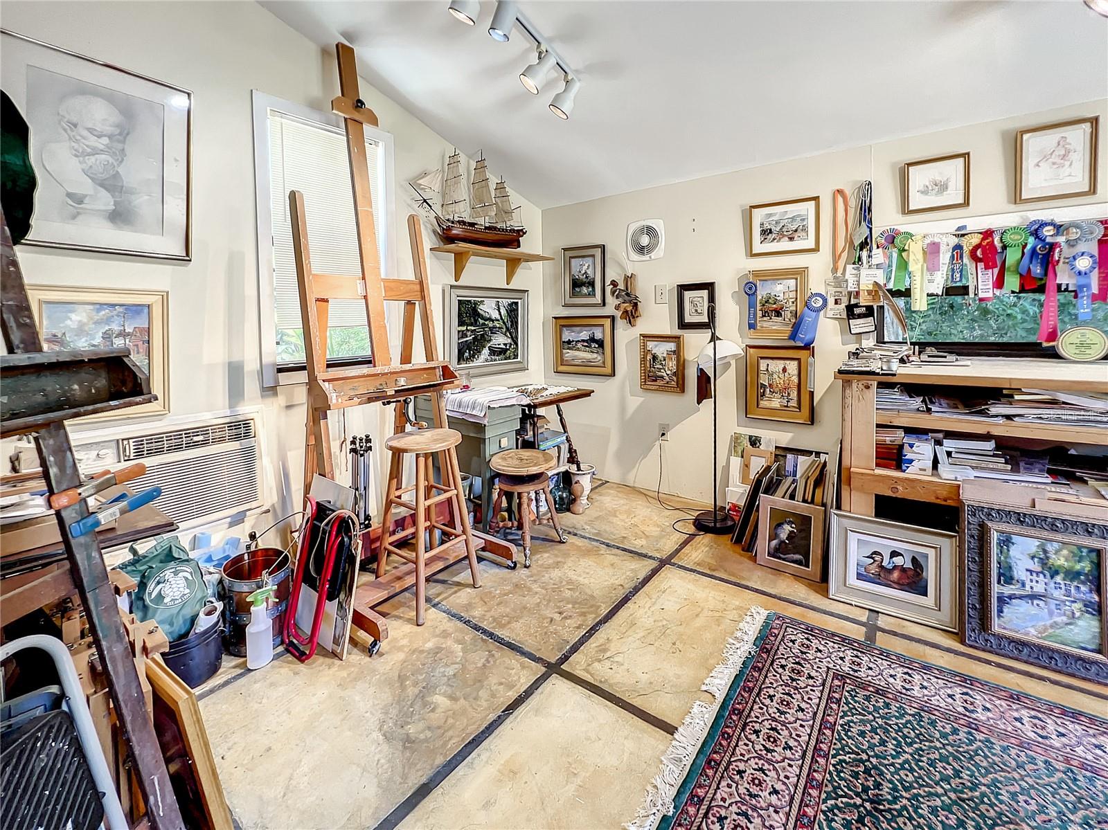 Image 32 of 54 For 3117 Jamaica Street