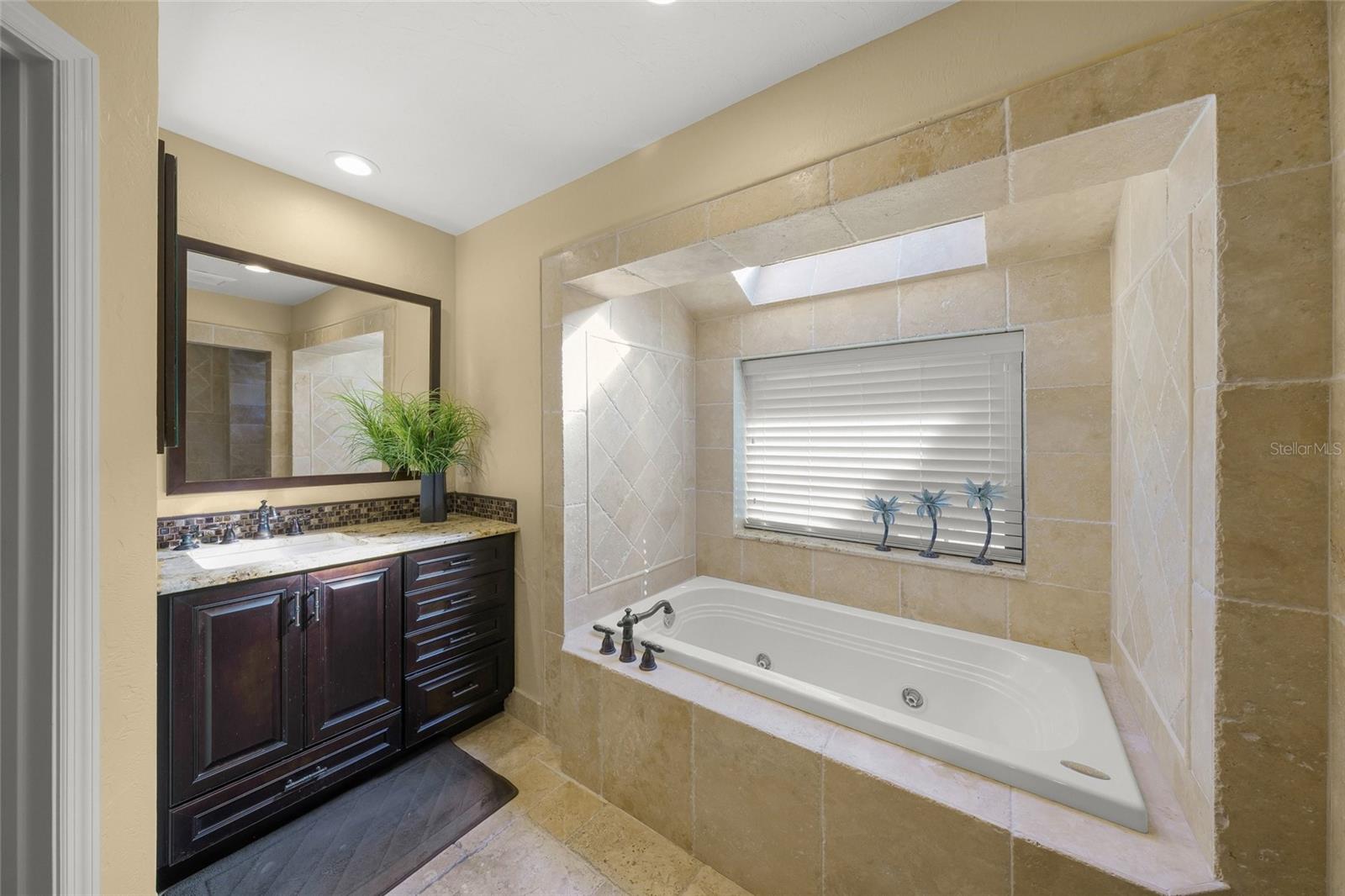 Image 25 of 63 For 1634 Lodge Drive