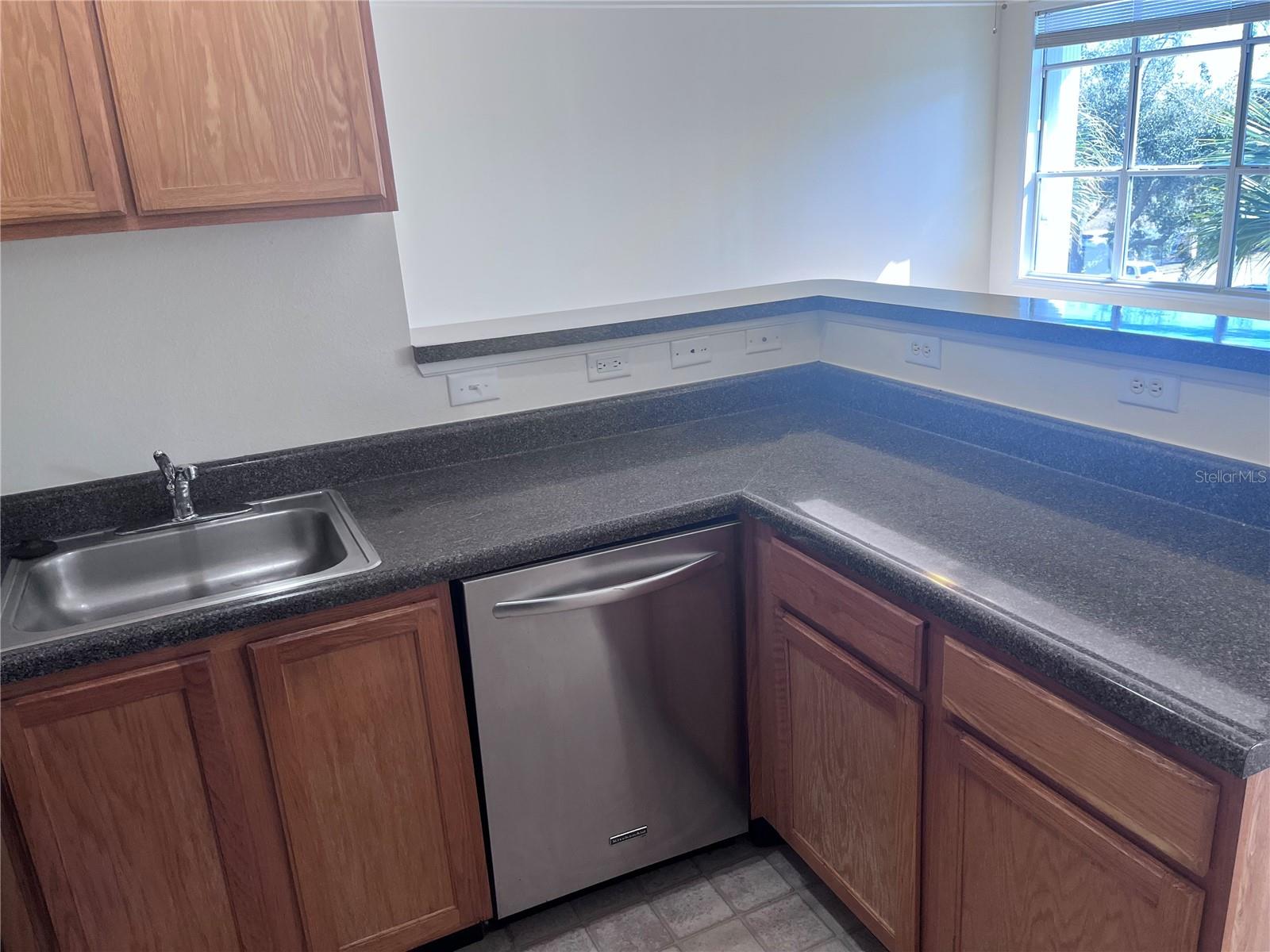 Image 5 of 16 For 4802 51st Street W 221