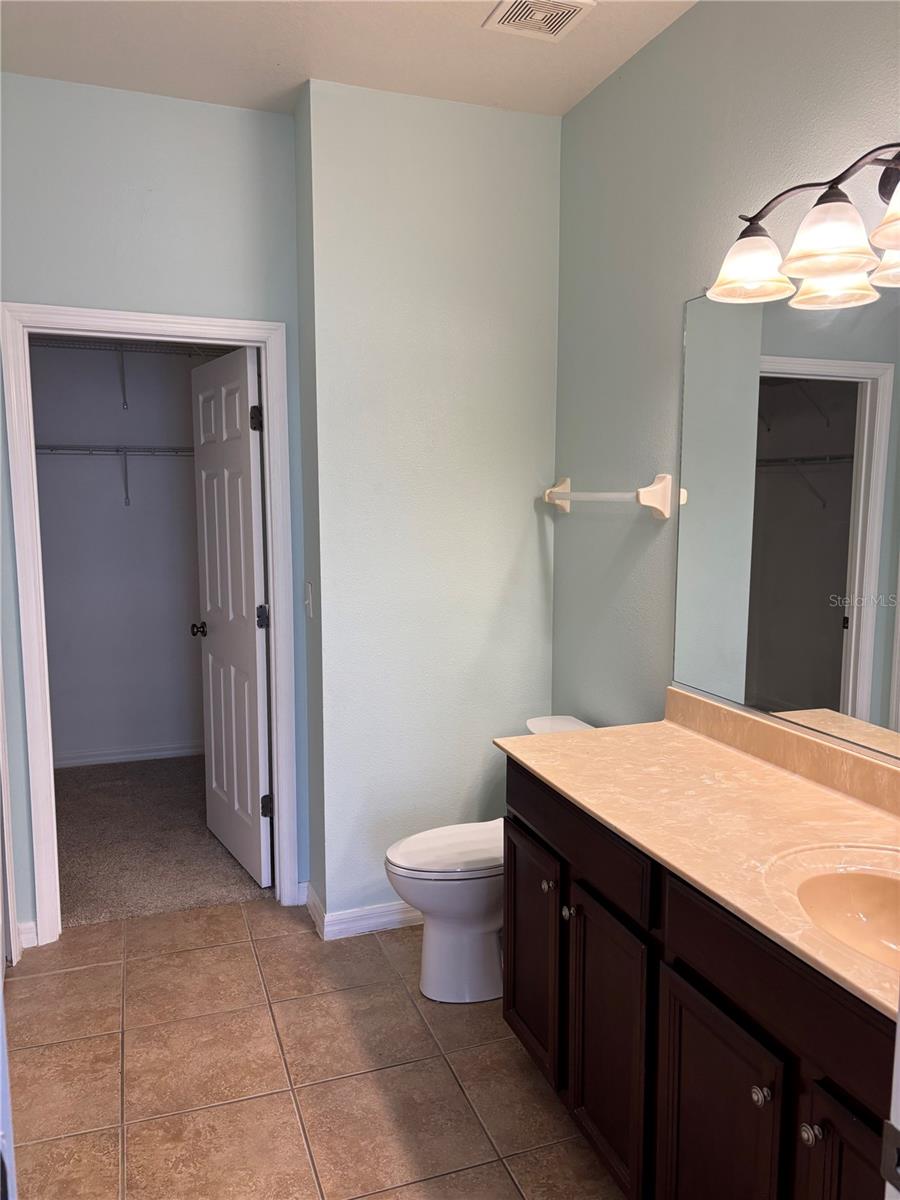 Image 7 of 9 For 4101 Via Piedra Circle 10-201