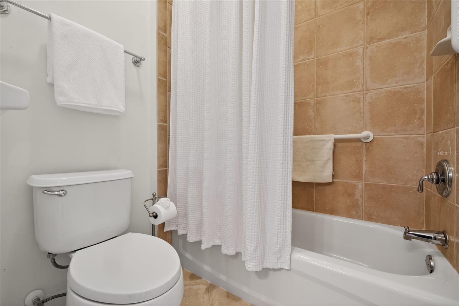 Image 25 of 46 For 14173 Myakka Pointe Drive