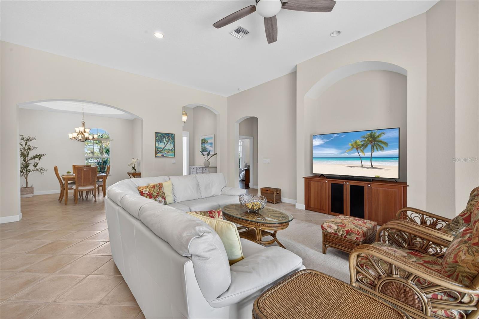 Image 8 of 46 For 14173 Myakka Pointe Drive