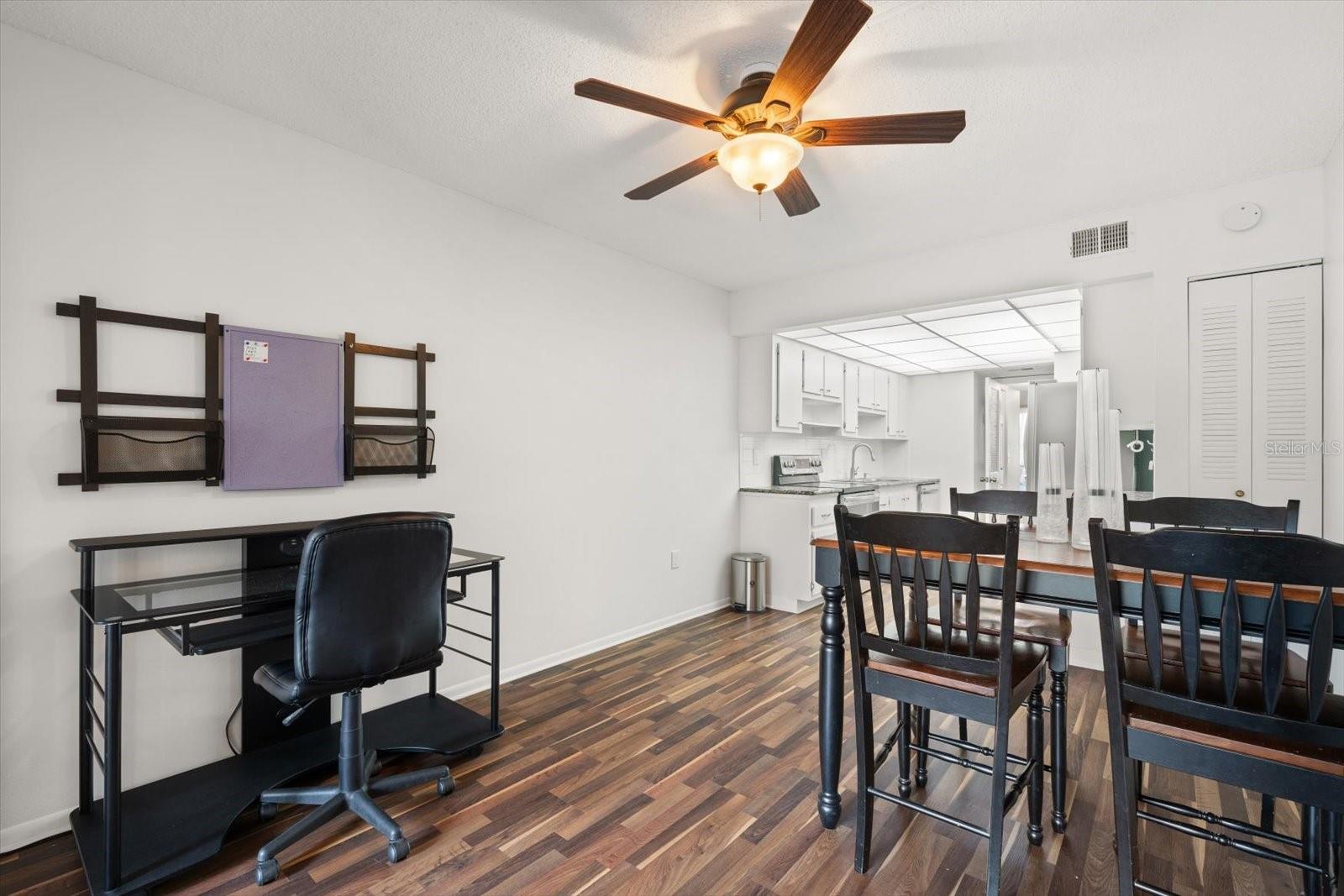 Image 12 of 48 For 305 30th Avenue W A208