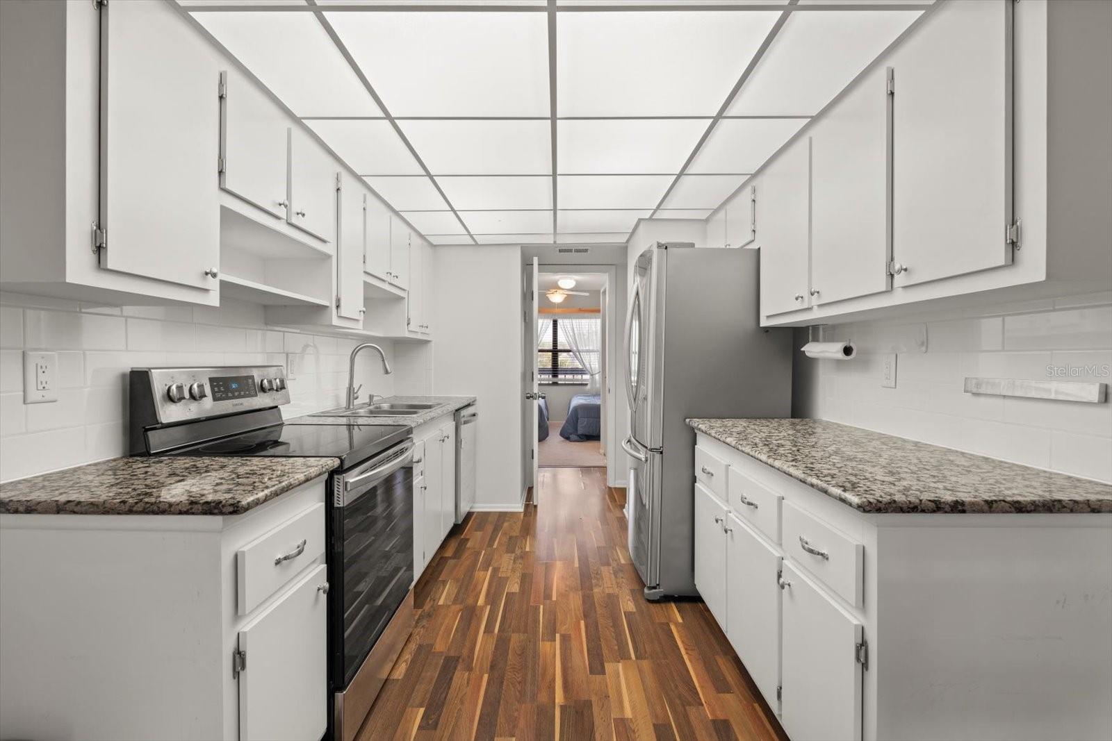 Image 17 of 48 For 305 30th Avenue W A208