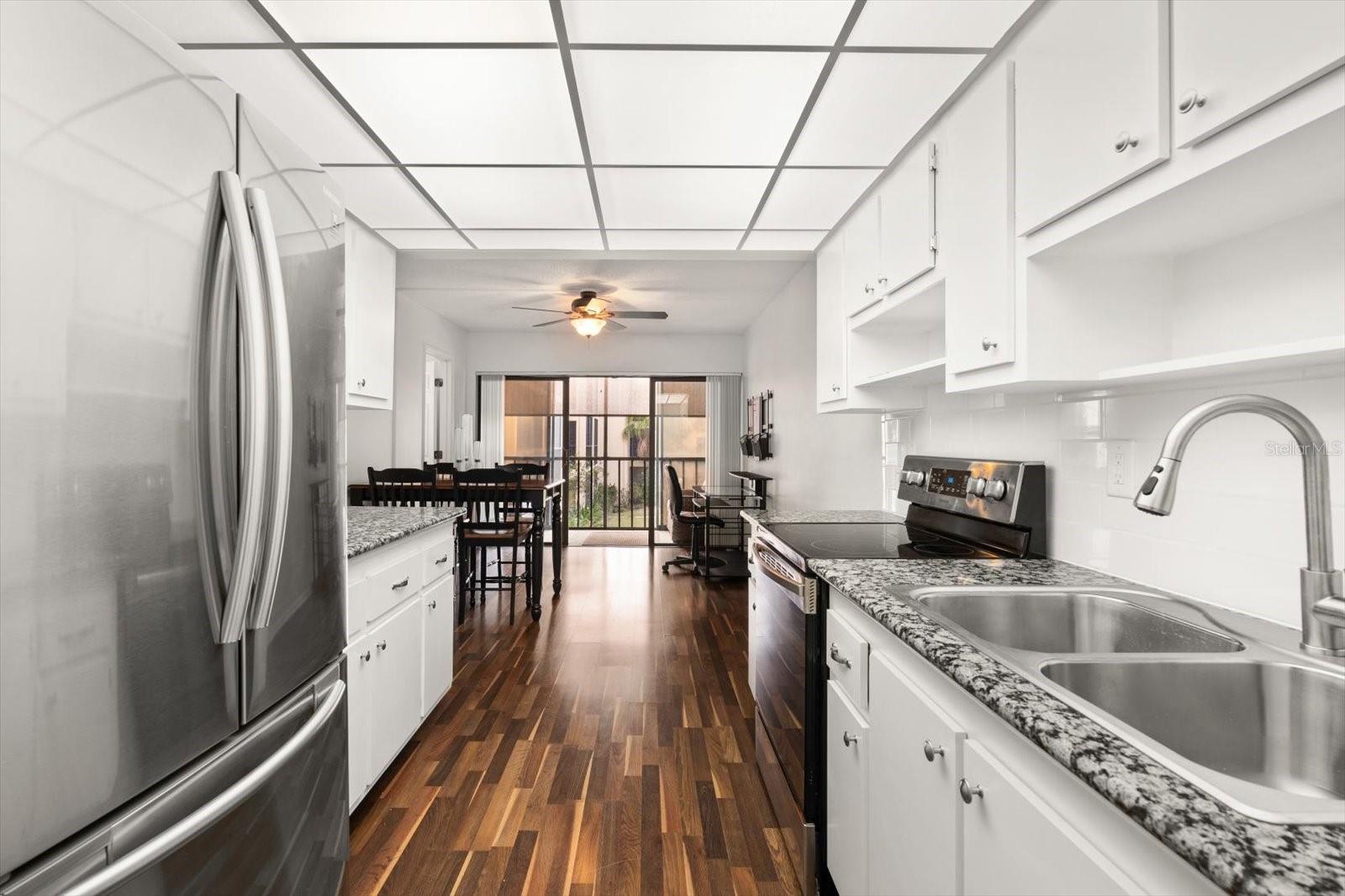 Image 19 of 48 For 305 30th Avenue W A208