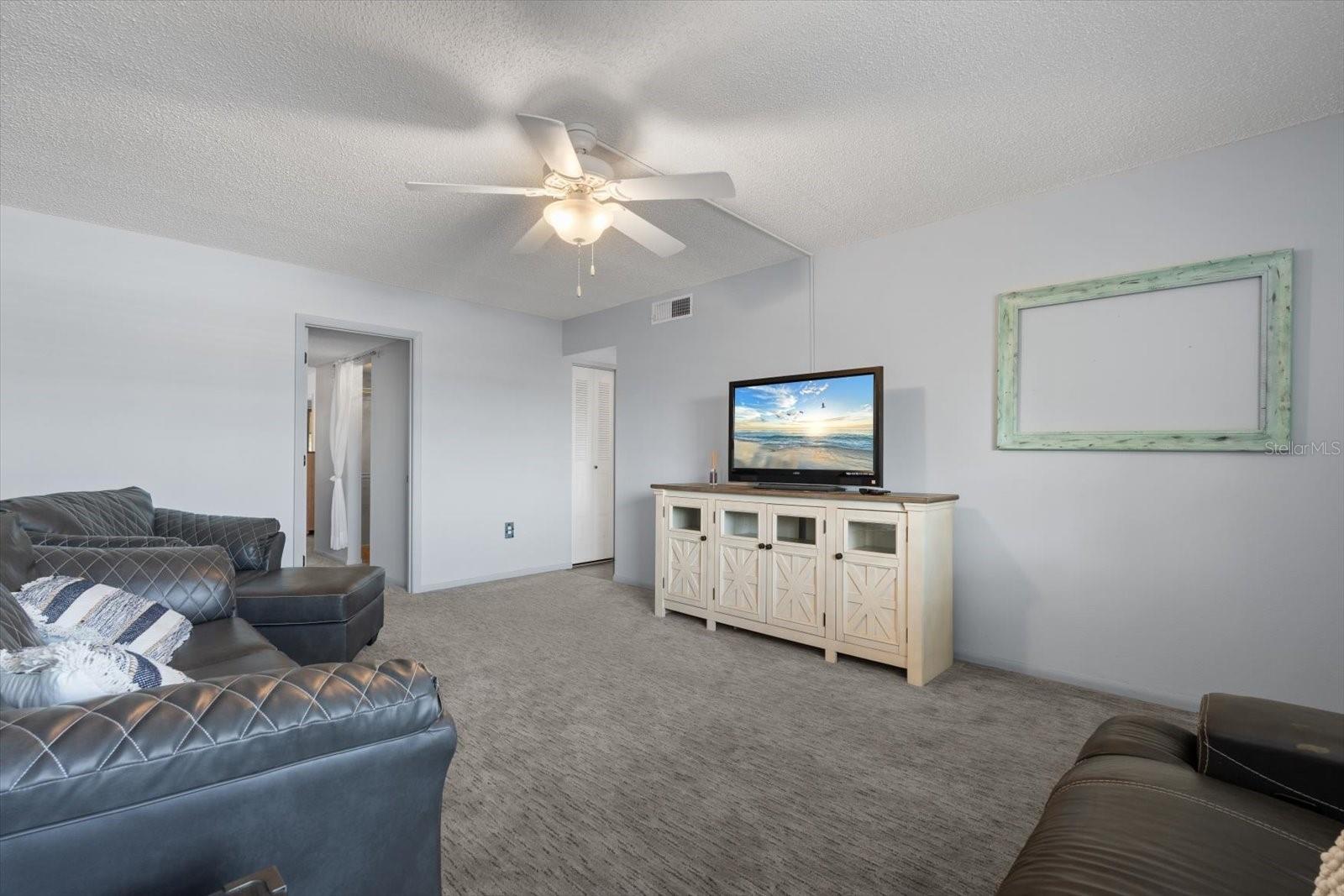 Image 5 of 48 For 305 30th Avenue W A208