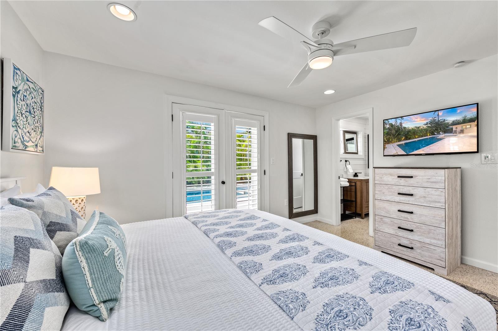 Image 26 of 43 For 3360 Higel Avenue