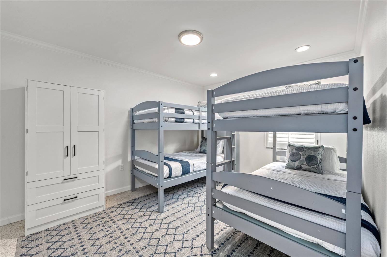 Image 32 of 43 For 3360 Higel Avenue