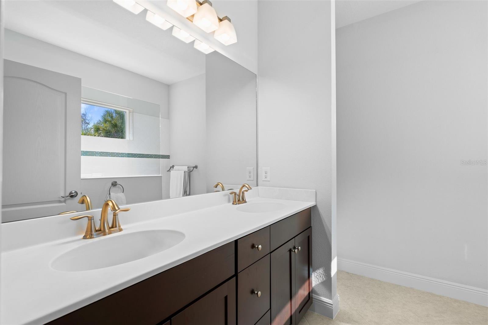 Image 16 of 45 For 12281 Stuart Drive