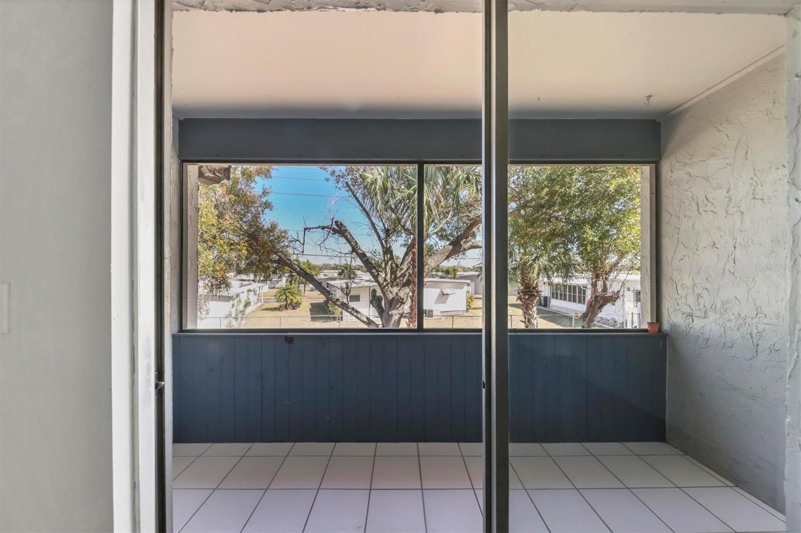 Image 20 of 31 For 5503 Fountain Lake Circle A204