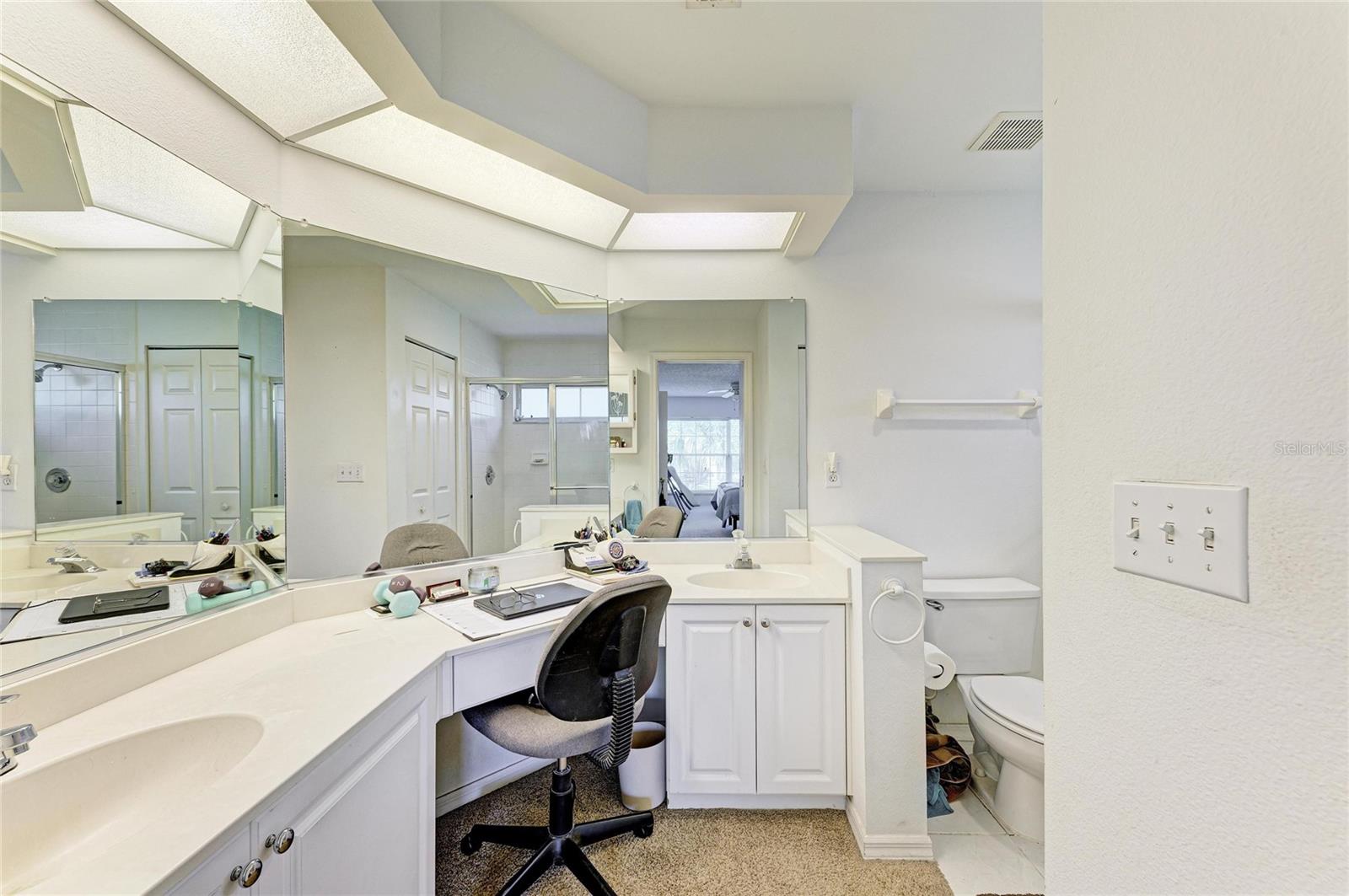 Image 27 of 57 For 4202 Caddie Drive E 201