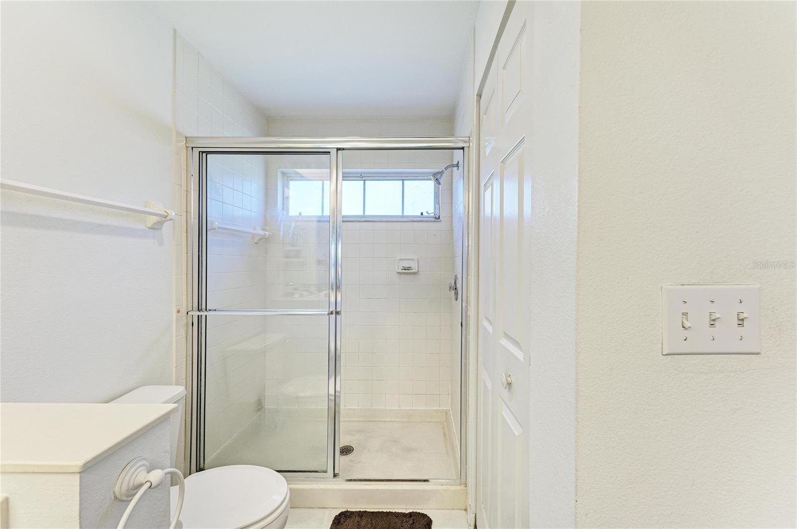 Image 28 of 57 For 4202 Caddie Drive E 201