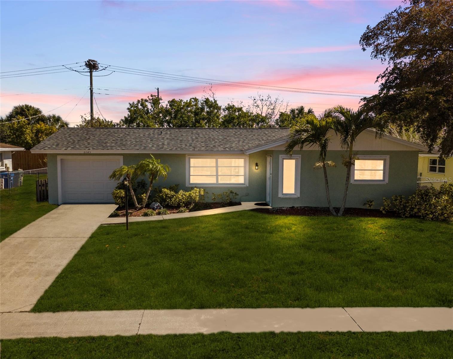 Details for 6725 Roxbury Drive, SARASOTA, FL 34231