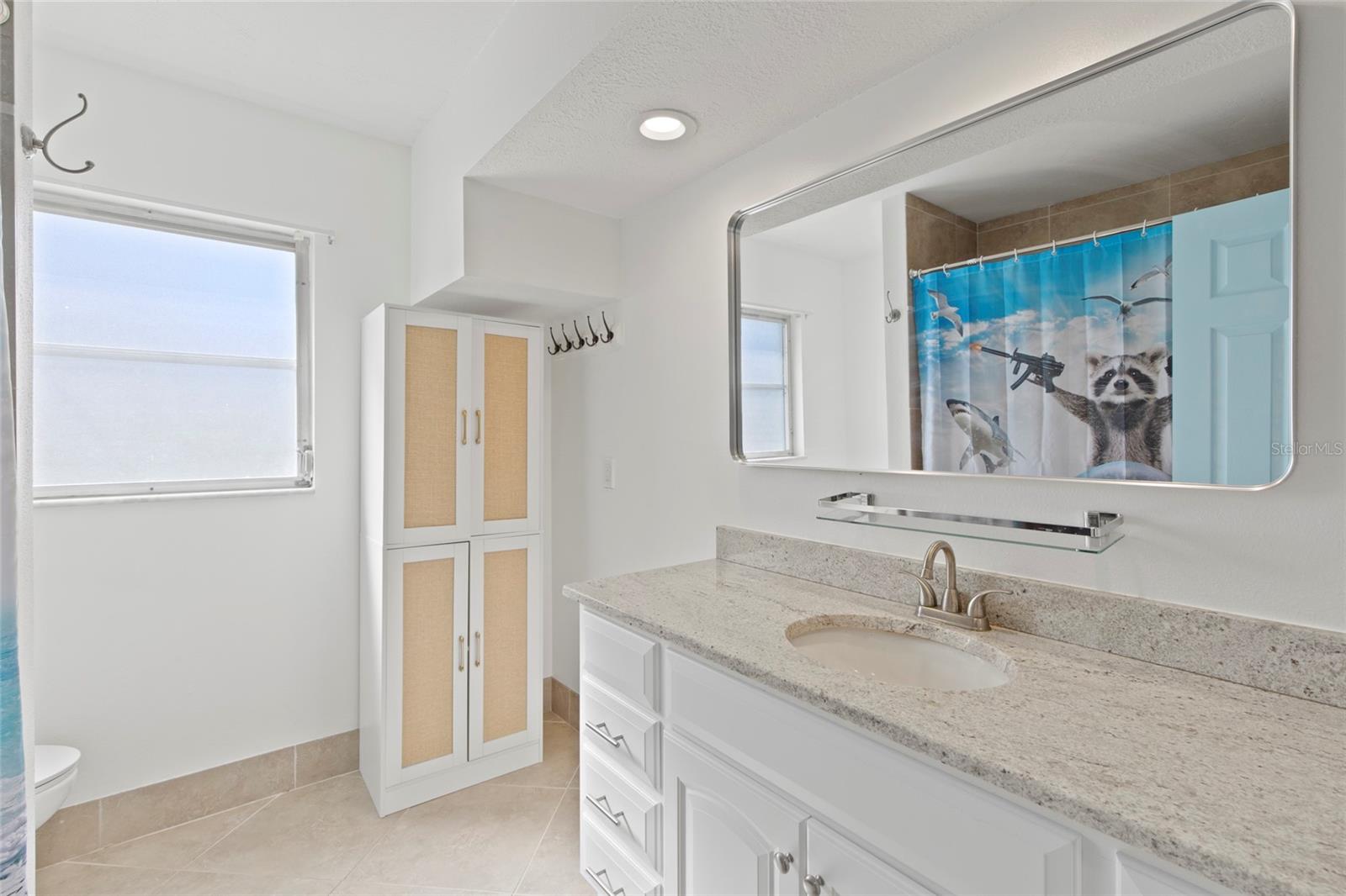 Image 16 of 23 For 6725 Roxbury Drive