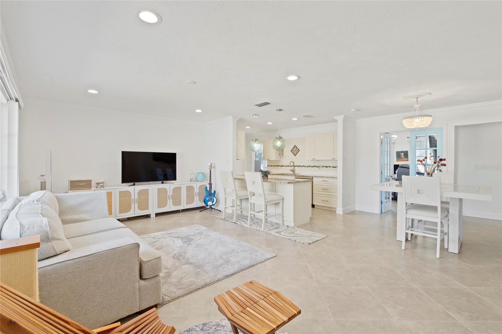 Image 2 of 23 For 6725 Roxbury Drive