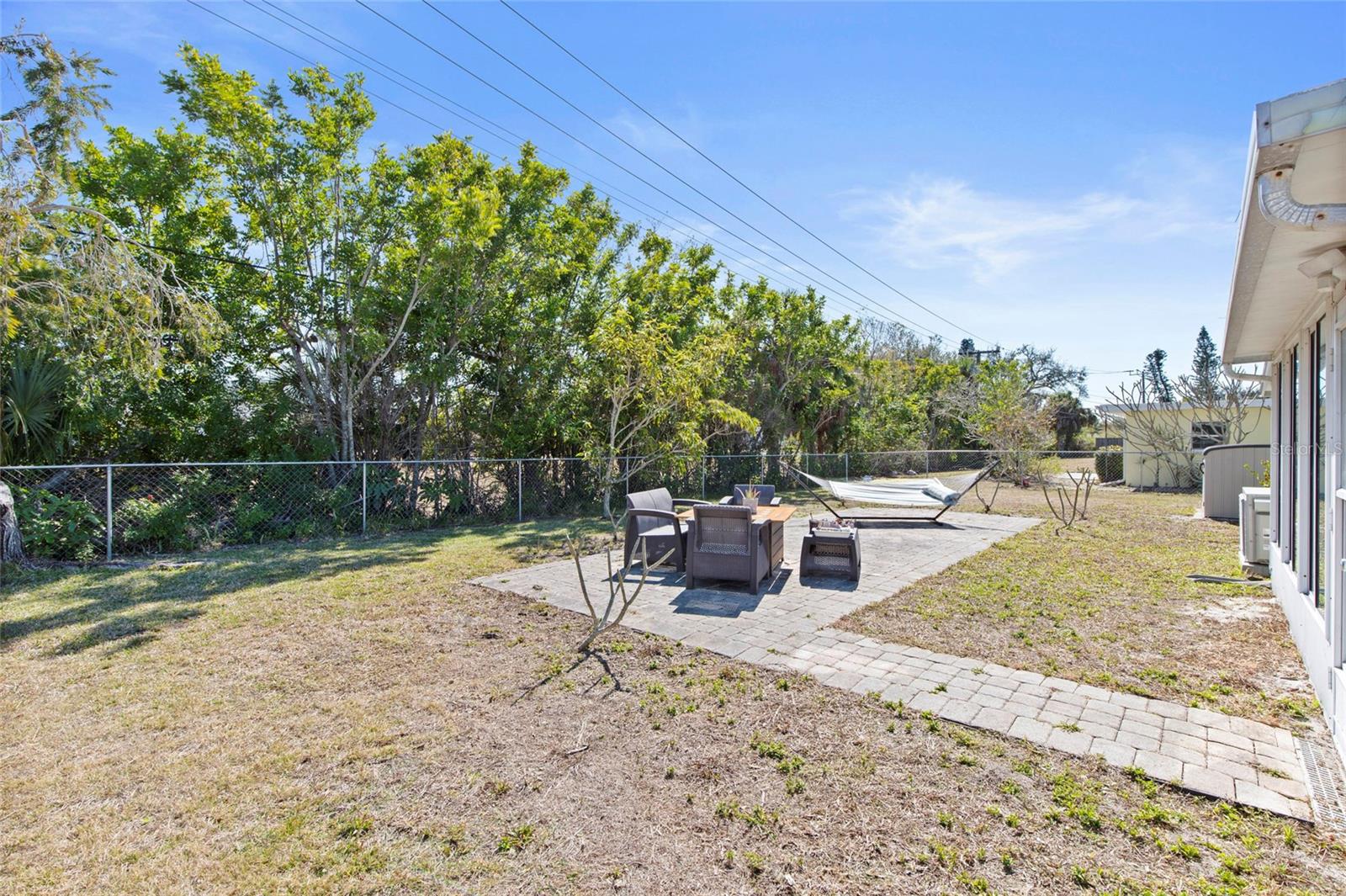 Image 20 of 23 For 6725 Roxbury Drive