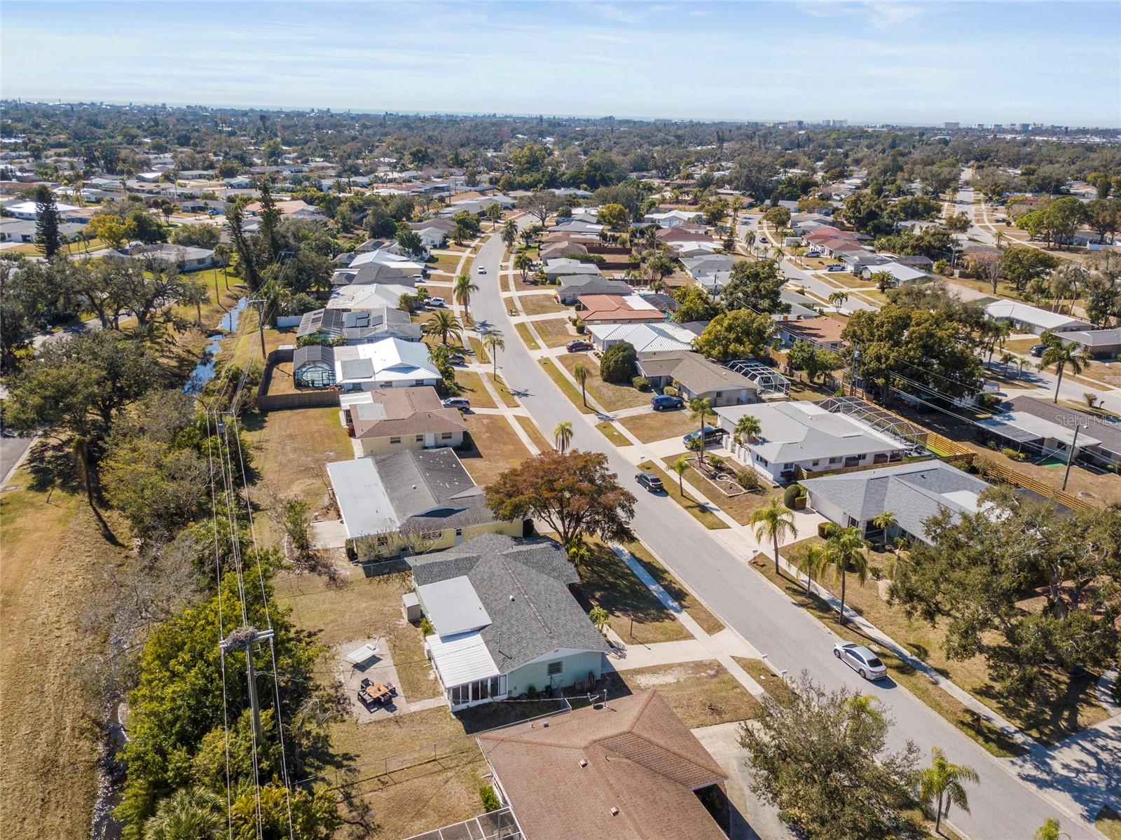 Image 24 of 25 For 6725 Roxbury Drive