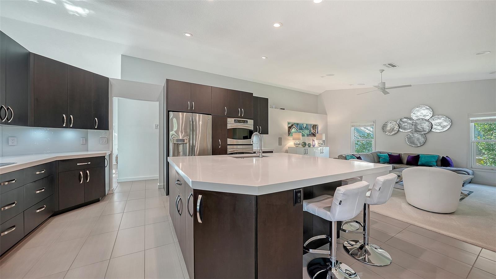 Image 10 of 50 For 6948 Stetson Street Circle