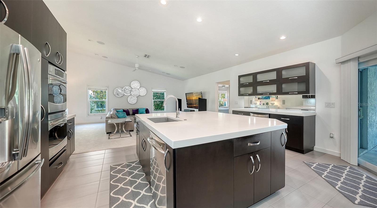 Image 12 of 50 For 6948 Stetson Street Circle