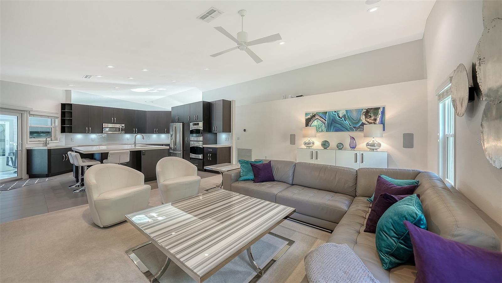 Image 16 of 50 For 6948 Stetson Street Circle