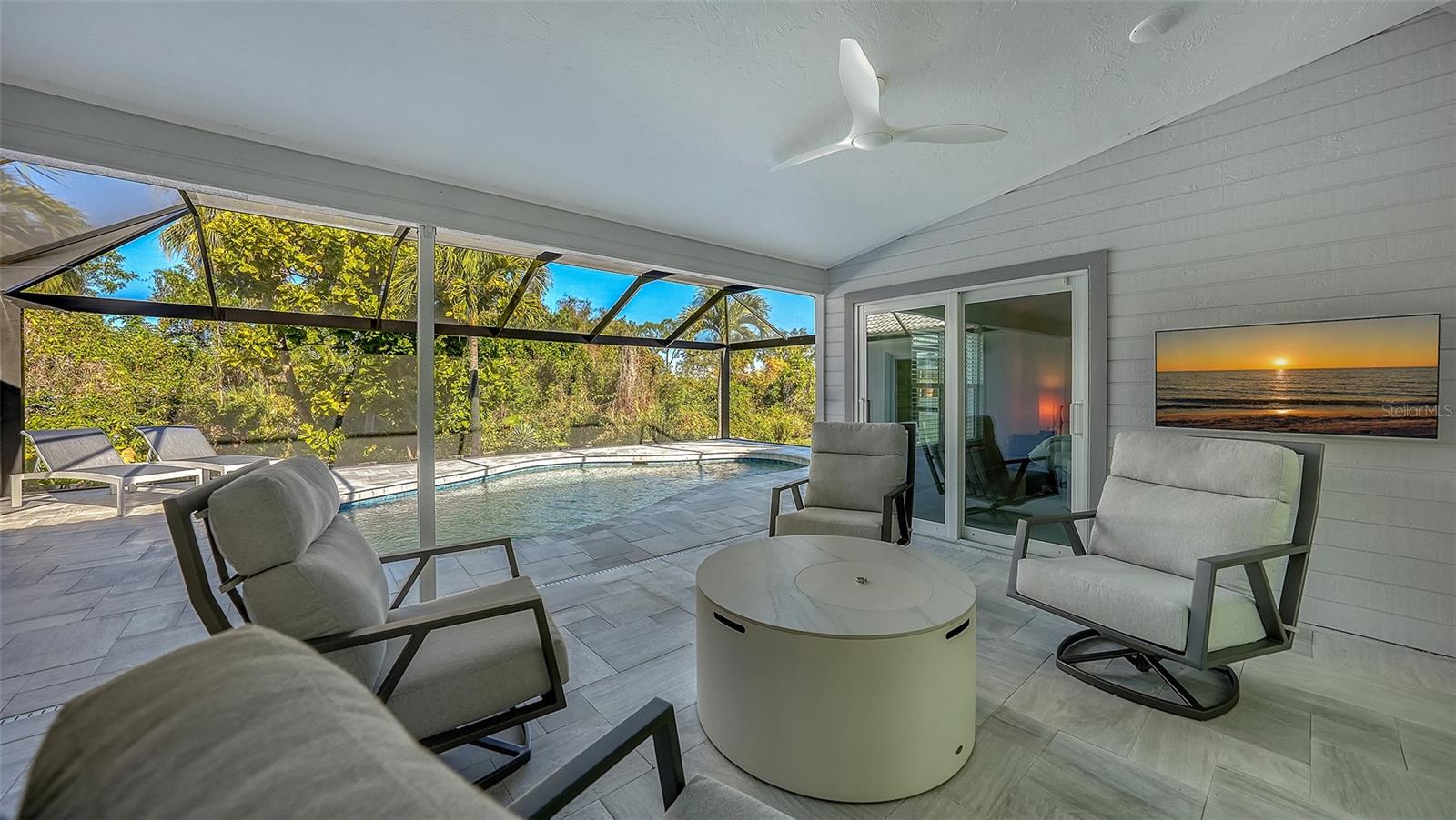 Image 38 of 50 For 6948 Stetson Street Circle