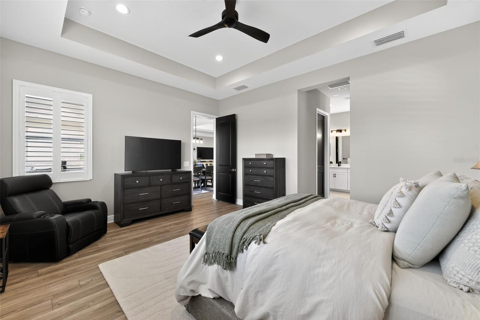 Image 21 of 95 For 10253 Canaveral Circle