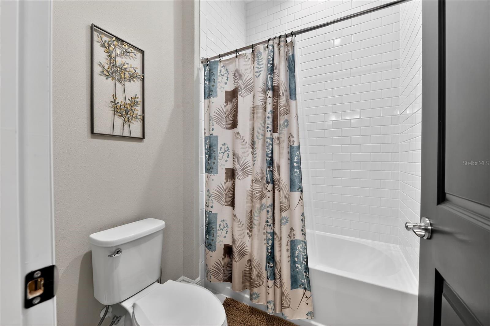 Image 27 of 95 For 10253 Canaveral Circle