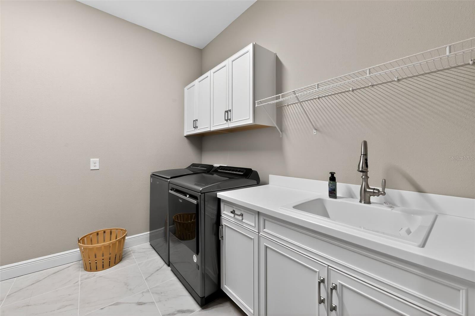 Image 29 of 95 For 10253 Canaveral Circle