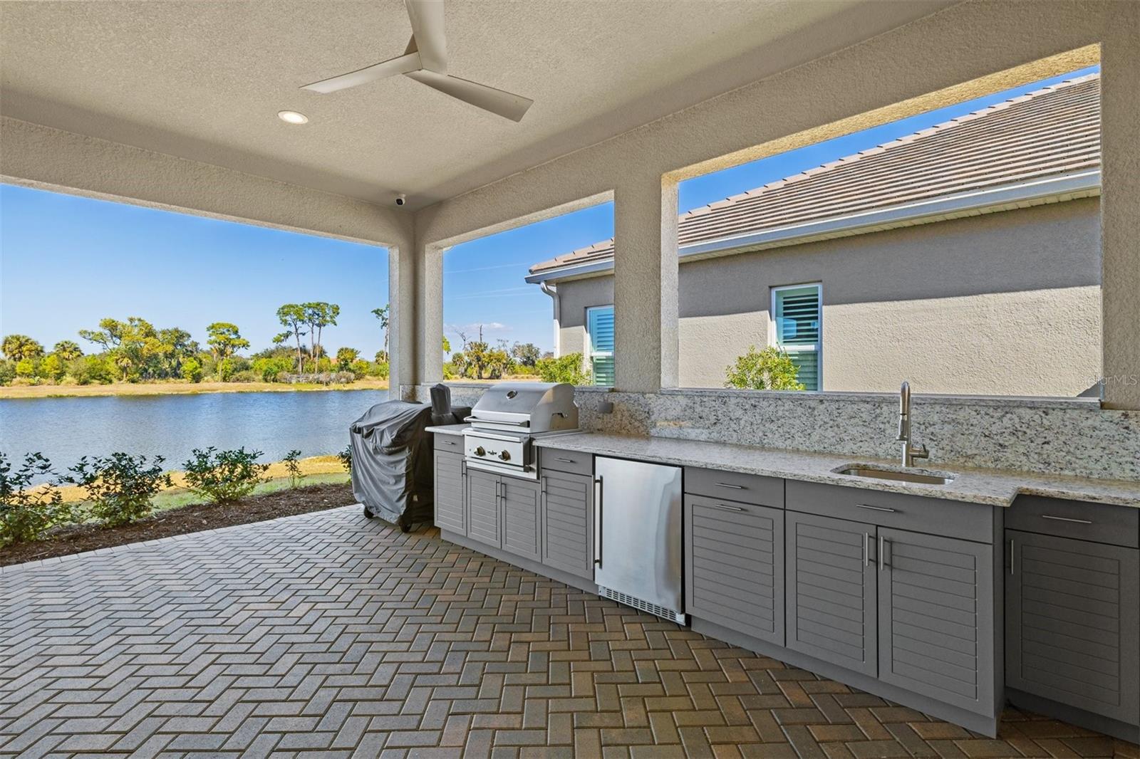 Image 33 of 95 For 10253 Canaveral Circle