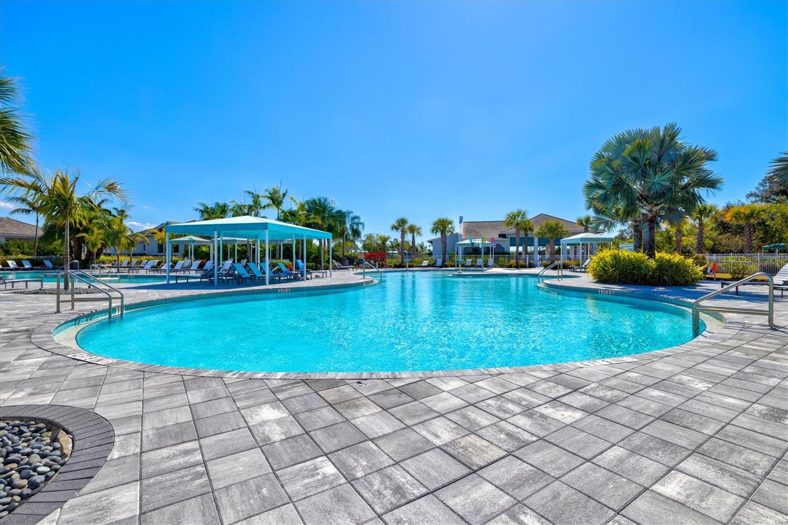 Image 64 of 95 For 10253 Canaveral Circle